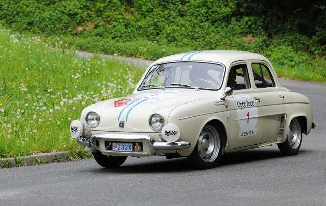 Um Renault Dauphine no Tour