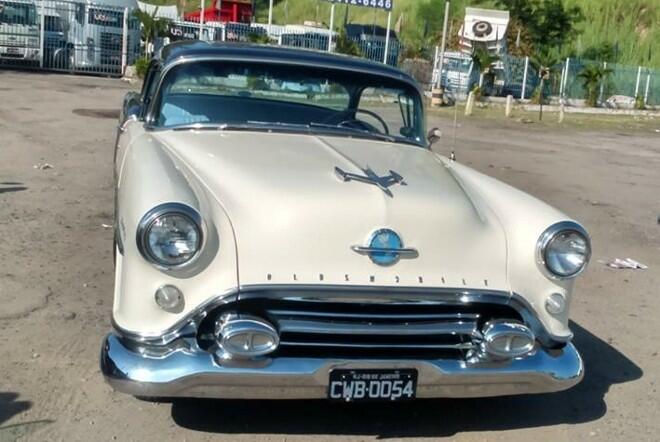 1º Oldsmobile Eight 1954