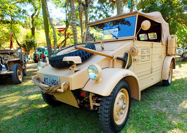 A réplica do VW da II Guerra Mundial é muito fiel ao original