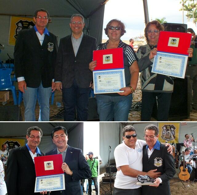 Acima, Robson Elias e Antonio do Monte homenageiam as irmãs Lourdes e Léa Barbosa. Abaixo, Robson com Roberto Suga e com Jorge Filho, presidente do Clube de Automóveis Antigos de Nova Lima - MG