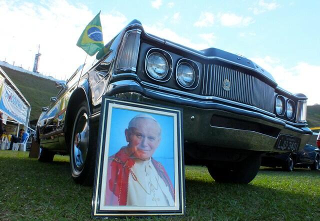 O Landau que serviu João Paulo II no Brasil