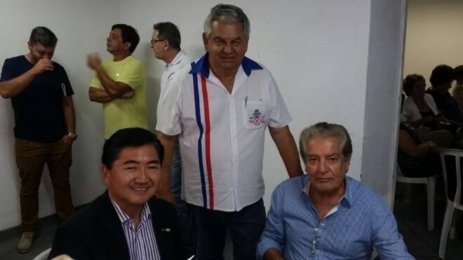 Presidente da FBVA Roberto Suga (d), Francisco Moutinho Presidente do Clube do Chevrolet(c)