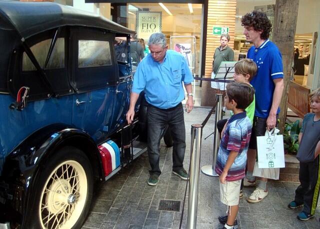 Dr. Otávio explica detalhes do Ford Modelo A