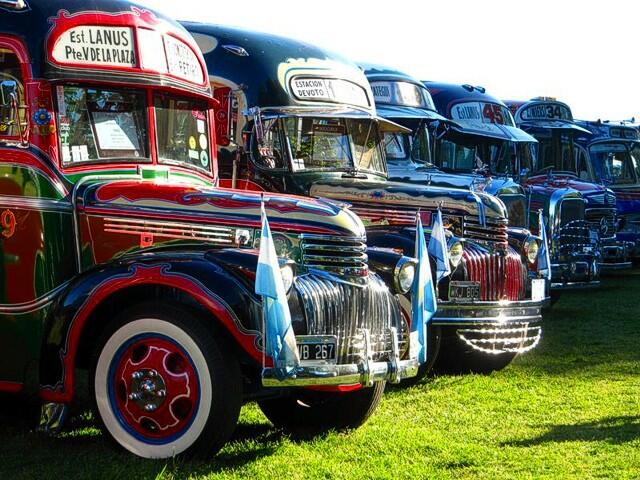 Os ônibus deram um colorido a mais ao evento