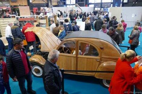 Citroen 2CV de madeira