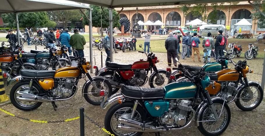 CORRIDA DE MOTOS ANTIGAS EM BARRA BONITA (SP) UM SHOW DO EVENTO