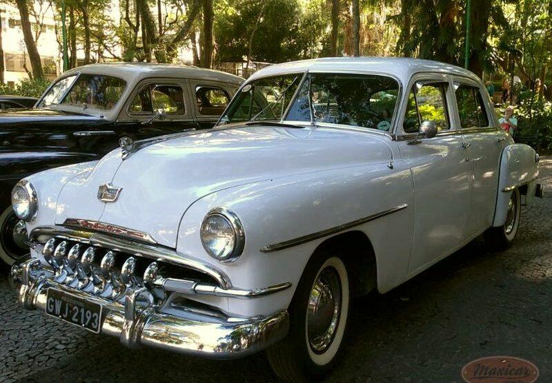 De Soto Custom Sedan 1952 - Mensal AVA-JF Outubro 2019