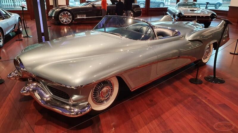 Exposição 'Styling the Future' reúne famosos carros-conceito da General Motors