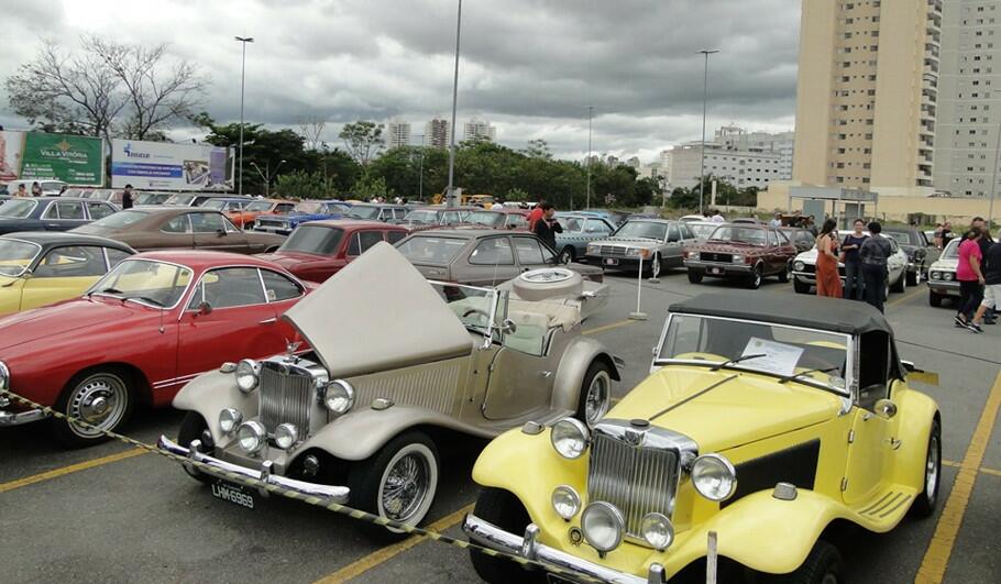 V Encontro de Automóveis Antigos de Taubaté, SP