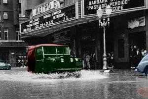 Carro na enchente