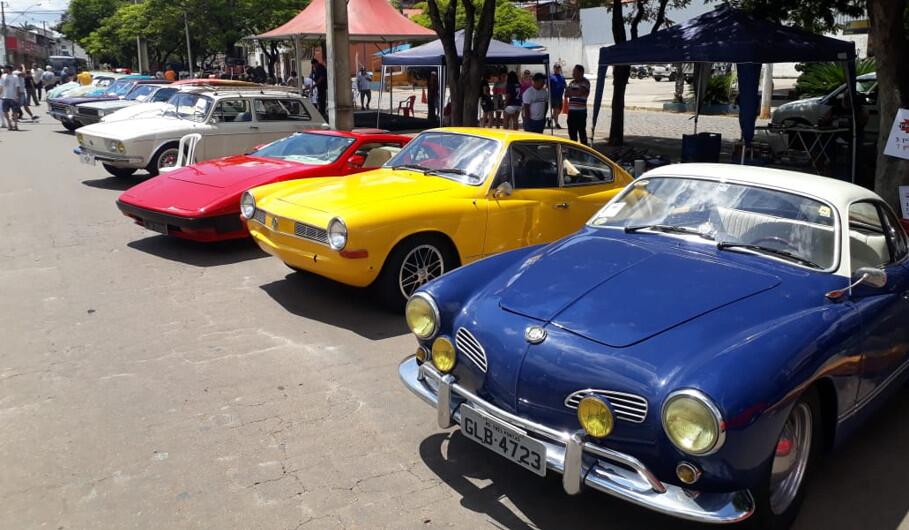 3º Encontro e Exposição de Carros Antigos em Três Pontas, MG