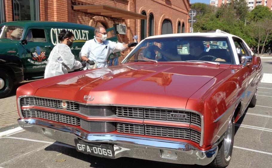 Clube do Chevrolet promoveu Drive Thru solidário - São Paulo