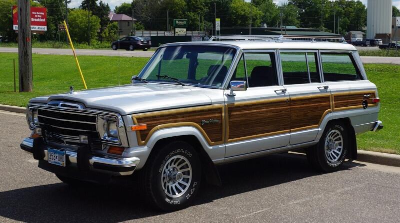 Jeep Grand Wagoneer
