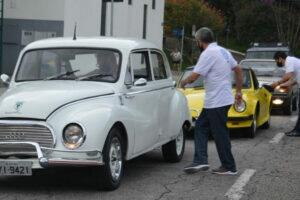 Clube do Fusca Vale do Aço comemora arrecadação no Drive thru Solidário