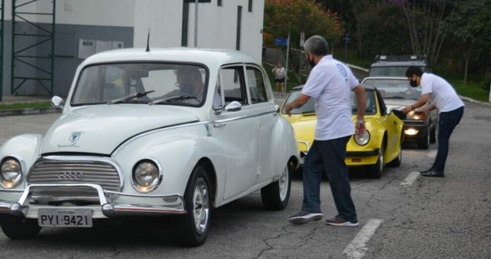 Clube do Fusca Vale do Aço comemora arrecadação no Drive thru Solidário