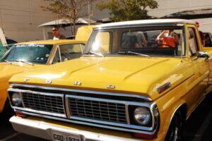 Encontro de Carros Antigos no Shopping Parque das Bandeiras em Campinas