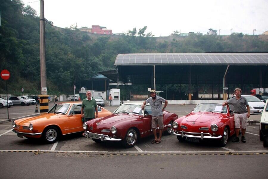 Exposição carros antigos CADEG