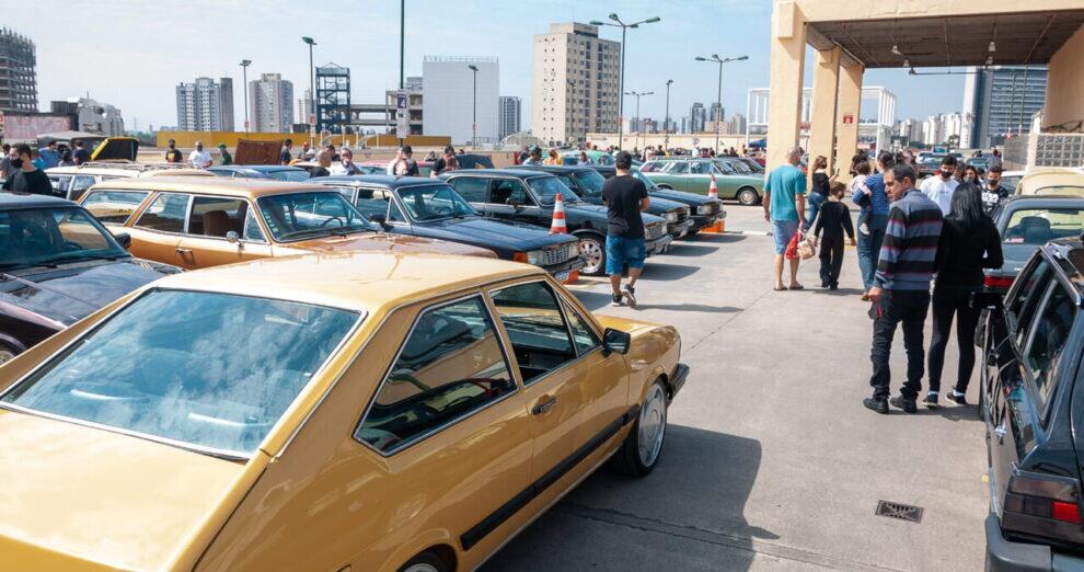 Encontro de Opalas no Osasco Plaza Shopping em São Paulo