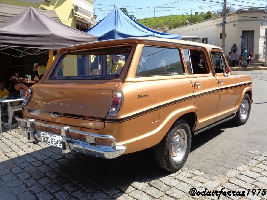 Sonoma V6 Automática . A Estação Raridades reúne Carros antigos de todo o  Brasil