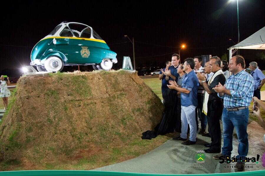 Munumento homenagem Romi-Isetta