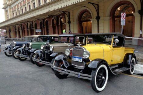 Encontro Carros Antigos Estação da Luz