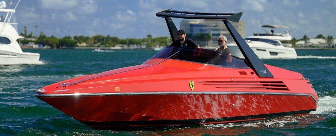 Riva Ferrari 32