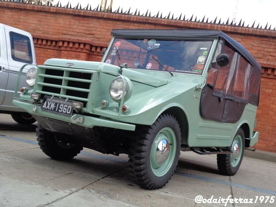 Encontro carros antigos Luz