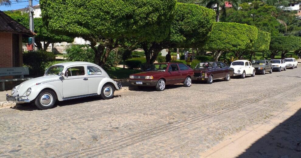 Carburados Antigomobilismo retornam com seus passeios