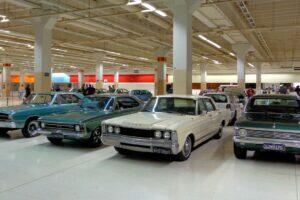 carros antigos central plaza junho