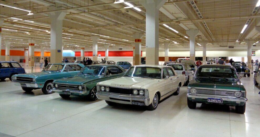 carros antigos central plaza junho