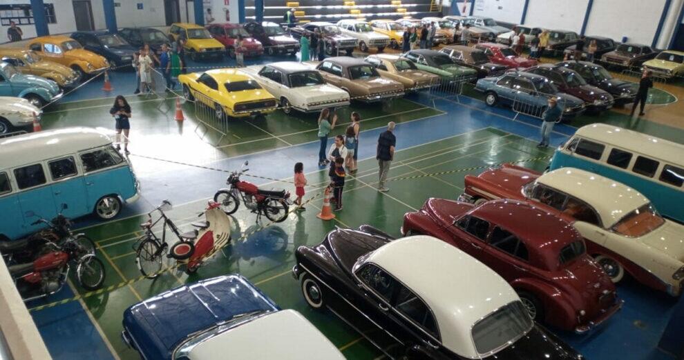 2ª Exposição de Carros Antigos do Clube Recreativo Dom Pedro II