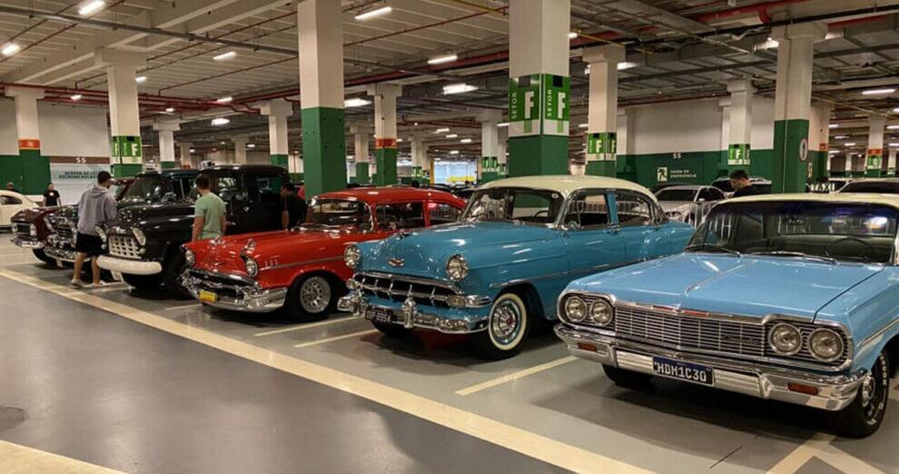 Encontro de Carros Antigos no Parkshopping São Caetano