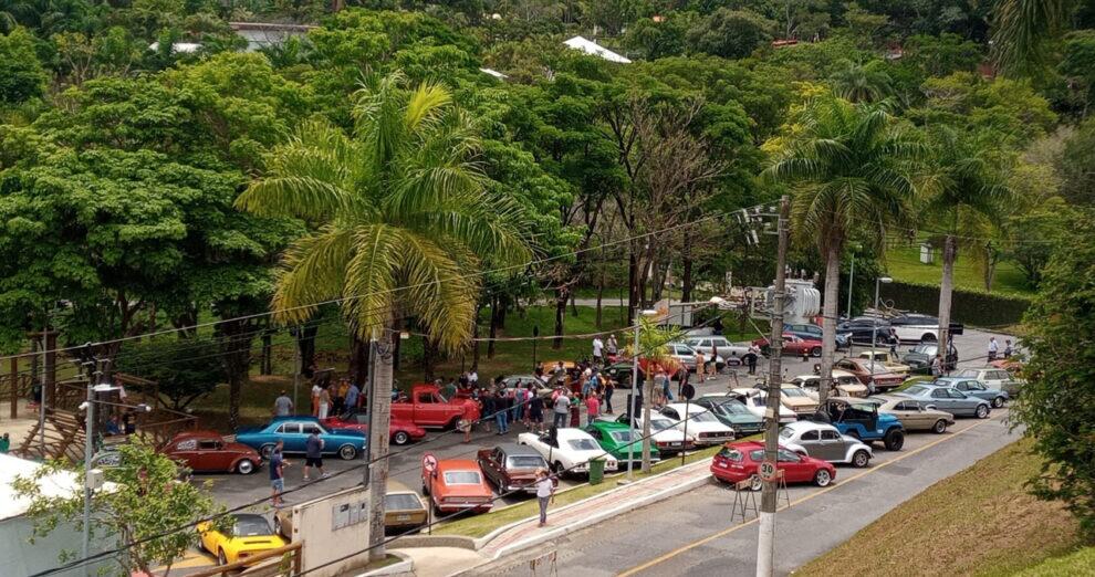 Encontro de Carros Antigos na Nossa Fazenda em Esmeraldas