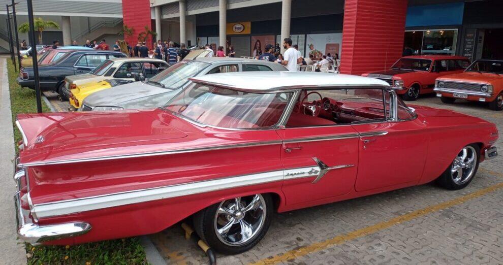 Encontro Mensal do 6 Pistas BH Car Club - Belo Horizonte, MG - Maxicar