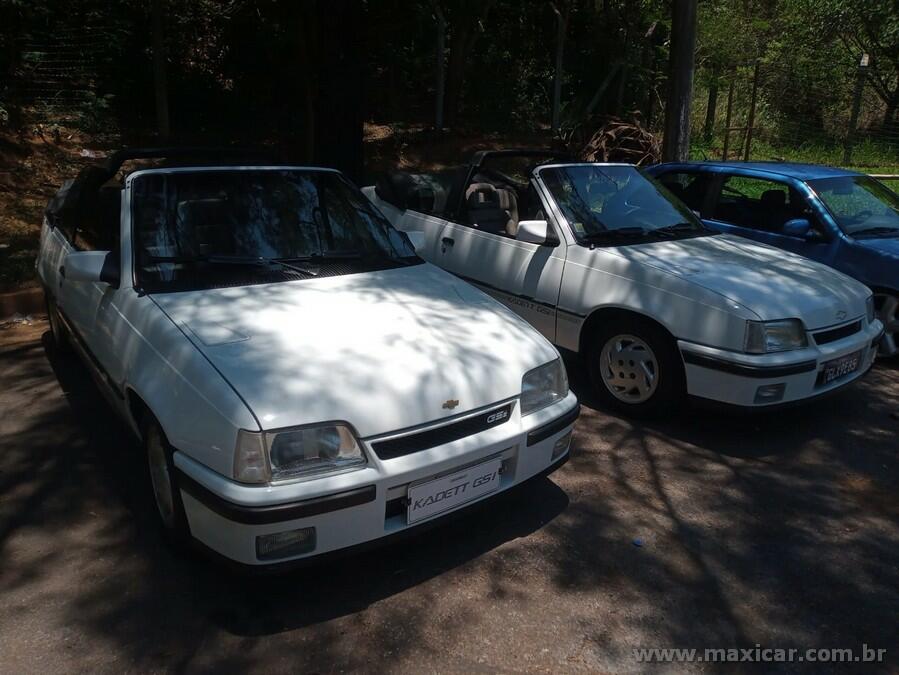 Encontro Mensal do 6 Pistas BH Car Club - Belo Horizonte, MG - Maxicar