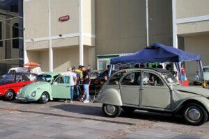 Encontro Veteran Car Clube Porto Alegre no Shopping Total