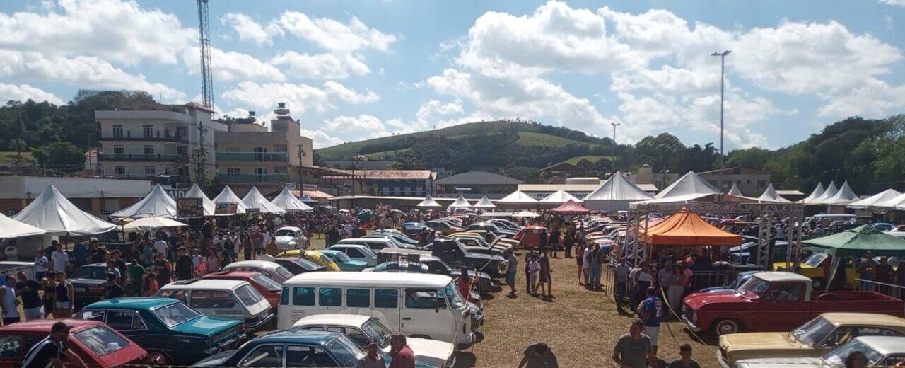 5º Encontro Anual de Carros Antigos de Alfredo Vasconcelos