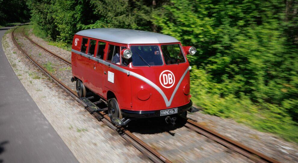Kombi ferroviária