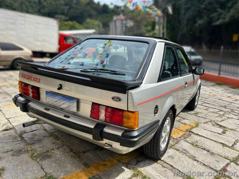 Ford Escort XR3 1985 - Imagem 2