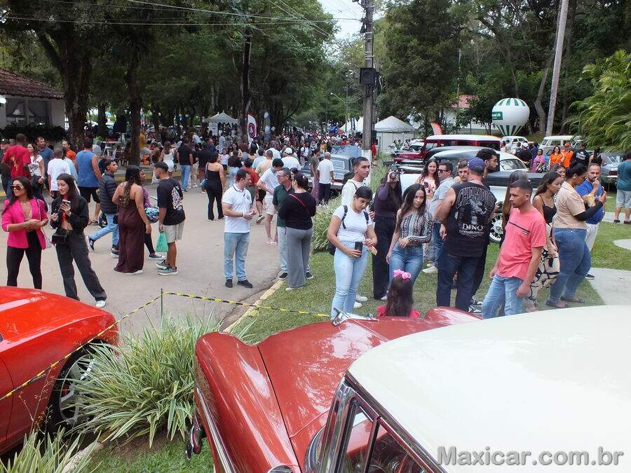 XIII Passeio Veículos Antigos Raposo 